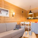 Pierre & Aconit 3*