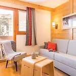 Pierre & Aconit 3*
